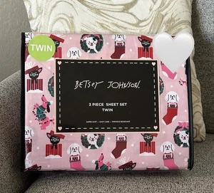 New! Betsey Johnson 6 Pc Twin Sheets Set Holiday Dogs Dog Christmas Lights - Picture 1 of 3
