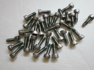 Tornillos de cabeza hexagonal de acero inoxidable M4x12 mm din912 (35 piezas) - Imagen 1 de 3