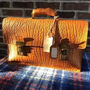 BOLSO MALETÍN MACBOOK PRO CUERO CINTURÓN ALEMÁN AÑOS 50 MUY RARO R$1398 - Imagen 1 de 12