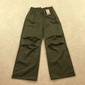 Air Jordan Brooklyn Pants Womens Small Green New HF9465-222 - Picture 1 of 8