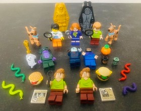 Lego Scooby Doo Minifigure Lot, Daphne Fred, Shaggy Swamp Crane Mummy 79503