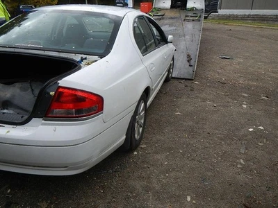 FORD FALCON RIGHT TAILLIGHT BA, SEDAN, 10/2002-09/2005 - image 1 of 4