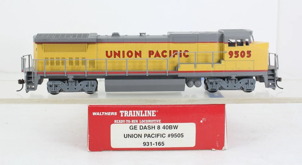 HO Scale Walthers Trainline Union Pacific GE Dash 8 40BW #9505 931-165 - Image 1 of 4