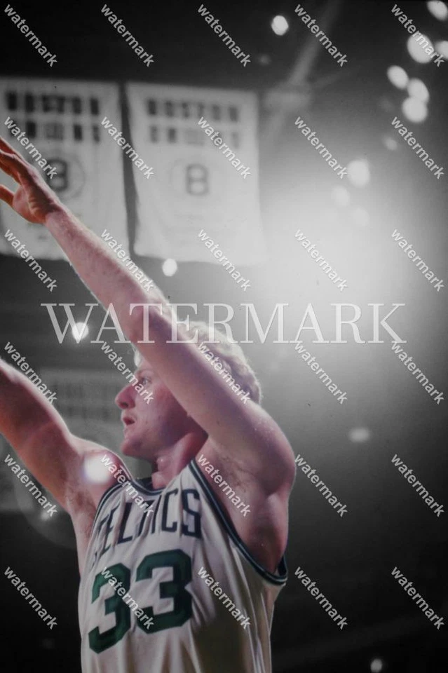 RT270 Larry Bird Boston Celtics 8x10 11x14 16x20 Spotlight Photo Foto 1 de 1