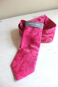 Fuchsia Pink Paisley Brocade Geoffrey Beene NWT Necktie Extra Long Polyester Tie - Picture 1 of 5