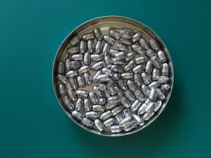25 CAL CAST PELLETS 47 GRAIN 100 COUNT FROM VARMINTKNOCKERS - Picture 1 of 1