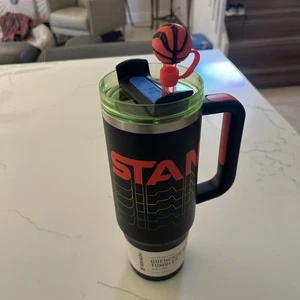 Stanley Reverb 30 Unzen Schwarz Becher The Flowstate BRANDNEU! NIE BENUTZT!!! - Bild 1 von 7