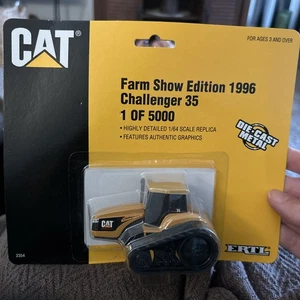 Ertl 1/64 Cat Challenger 35 farm show edition 1996 new - Picture 1 of 2