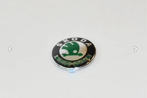 ORIGINAL SKODA FABIA OCTAVIA RAPID FRONT HECKDECKEL LOGO BADGE EMBLEM 1U0853621CMEL - Bild 1 von 1