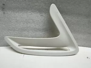 T40140 2014-2019 BMW 330i GT 335i GT Front Fender Air duct Trim RH 7293734 OEM - Picture 1 of 7