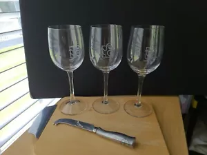 Juego de 3 copas de vino y tabla de queso de madera Gorham Ribbon Crystal con cuchillo de queso  - Imagen 1 de 5