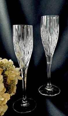 Juego de dos (2) copas de flauta de champán transparente Gorham Crystal STAR BLOSSOM 9 1/8" Foto 1 de 3