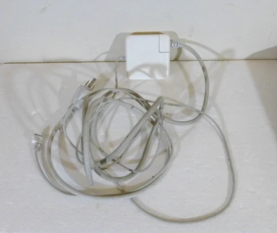 Apple 60W MAGSAFE Power Adapter A1184 For MacBook 16.5V - 3.65A PSCV600119 Used - Image 1 of 4