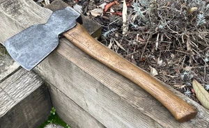 Vintage 4lb Axe Hatchet Chopper Wood Chopper Garden Camping Tool - Picture 1 of 12
