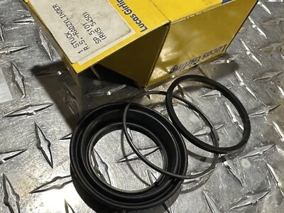 NOS Lucas Girling Caliper repair kit fit 1979-86 Peugeot 604 1985-88 Porsche 924 - Image 1 of 4