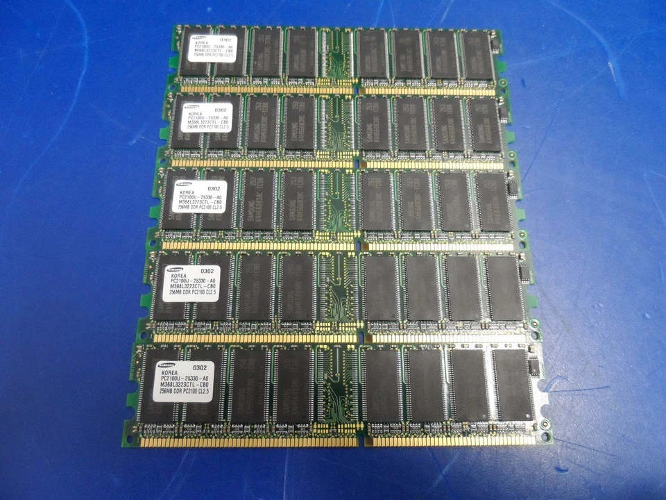 Lote de 5x Dell OptiPlex Samsung 256MB DDR M368L3223DTL-CB0 PC2100U-25330-A0  Foto 1 de 2