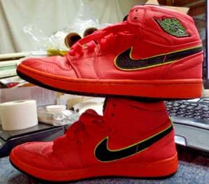 Women's Air Jordan 1 High Premium 'Hot Punch' Size 10 /Men's 8.5 - Picture 1 of 19