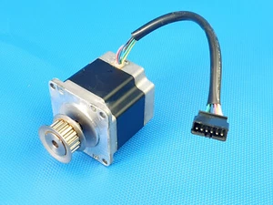 Vexta Oriental Motor PK266-02A-C114 3.6V 2.0A 2 PHASE STEP MOTOR Inc VAT - Picture 1 of 4