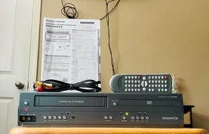 MINT Magnavox DV225MG9 DVD VCR Combo Player Recorder w/Remote AV Cables WORKS - Picture 1 of 8