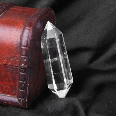Bellissimo Cristallo di Quarzo Trasparente Doppia Punta per Guaritori
