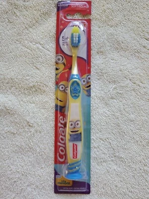 Colgate Minions Kevin EXTRA SOFT Toothbrush Kids 5+Years 1 pc - Image 1 of 4