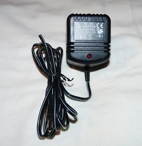 Alimentation - MW MB060D050 - Input AC 230V / Output DC 6V 500mA - Photo 1/1