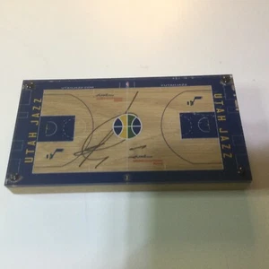 NBA Utah Jazz signierte Bodenplatte Court Vivint Smart Home Arena 8,5 x 4,5 Zoll - Bild 1 von 14