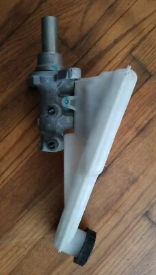 Ford Fusion 2013-2016, Lincoln MKZ 2013-16 OEM FRENO CILINDRO MAESTRO DG9Z-2140-A Foto 1 de 4
