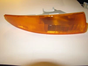 93-02 Chevrolet Camaro right Driver Signal Parking Side Marker Light Lamp RH - Picture 1 of 3