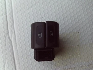 2001 SUBARU IMPREZA R/S REAR WINDOW HEATER DEFROST SWITCH BUTTON OEM - Picture 1 of 1
