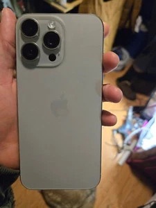 Apple iPhone 15 Pro Max - 256 GB - Beige (Unlocked) - Picture 1 of 2