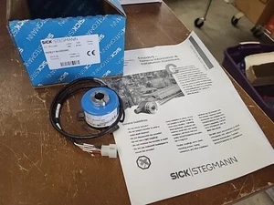 SICK Stegmann Encoder DGS21-5U200360 DGS215U200360 7102373 - Picture 1 of 4
