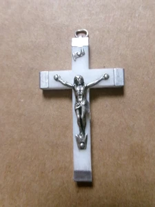 Lourdes Wasserreliquie weißes Kruzifix - Bild 1 von 2