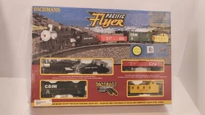 Bachmann Pacific Flyer 00692 set treno scala HO NUOVO SIGILLATO in fabbrica - Foto 1 di 6