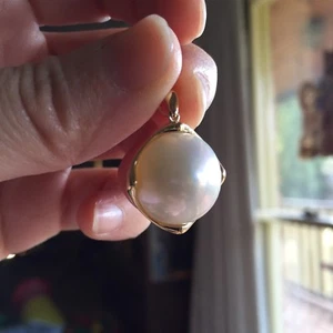Top luster Japanese White 16mm Seawater Mabe pearl 9k Gold Elegant Pendant #11 - Picture 1 of 10