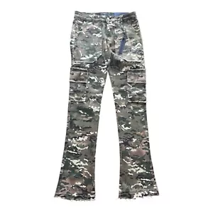 BLACK by WAIMEA Stacked Cargo Jean Men in Camo - Size 32 - Picture 1 of 2