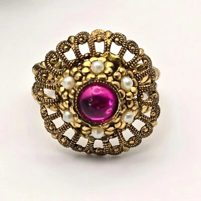 VTG Victorian Revival Gold-Tone Ring Pink Glass Faux Pearls Adjustable Statement - Image 1 of 4