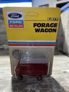 1/64th Scale New Holland Forage Wagon with Gray Top Error Ertl die-cast - Picture 1 of 6