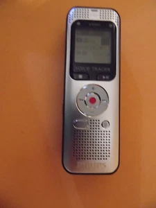 Philips Voice Tracer 2000 Stereo Digital Recorder 2 Mikrofone 4GB Speicher FM Radio - Bild 1 von 11