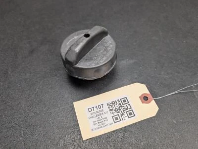 Tampa de enchimento do tanque de combustível 2020 Dodge Challenger 68484447AA 2021 2022 2023 - Imagem 1 de 4