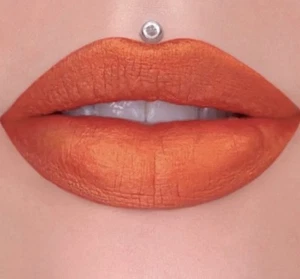 Lápiz labial líquido de terciopelo Jeffree Star MINDBENDER • Nuevo en caja • Sin abrir • - Imagen 1 de 9