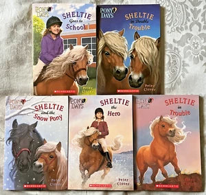 Lot of 5 Pony Days Books 1-5 * Scholastic * Peter Clover * PB - Foto 1 di 2