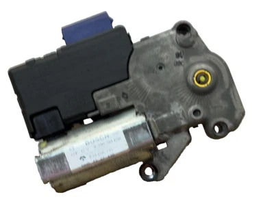 Мотор для солнечной крыши 99 00 01 02 03 04 05 06 07 08 09 SAAB 9-5 СМ. ФОТО от оригинального производителя: - 4927430 - Изображение 1 из 4