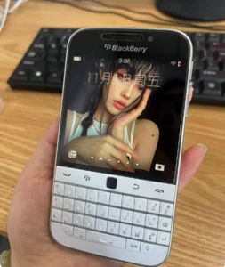 BlackBerry Classic Q20 16GB+2GB RAM Unlocked LTE Qwerty Keyboard - Picture 1 of 12
