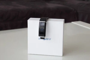 BingoFit Fitness Armband Uhr (Fitnesstracker) Neu!!! - Bild 1 von 6