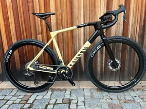 Canyon Grail CF SL 8 Di2 GRX Gravel M52 DT Swiss Carbon Neuwertig - Bild 1 von 17