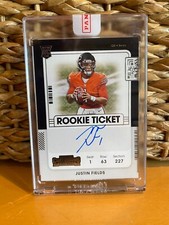 2021 Contenders 108 Justin Fields Rookie Ticket Auto Bears Card Signed