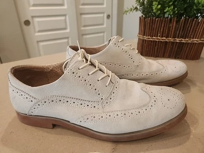 Florsheim Dress Shoes Mens 8 D Oxford Wingtip Beige Suede Leather 15053-100 - Image 1 of 4