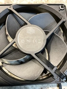 Cooler Master 120 All-Black Square Frame Fan 120mm - Photo 1/3