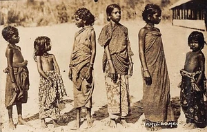 Malaysia - Tamil women - REAL PHOTO - Picture 1 of 2